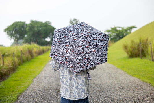 黑白知足常樂雨伞 Black and white Stay Contented umbrella